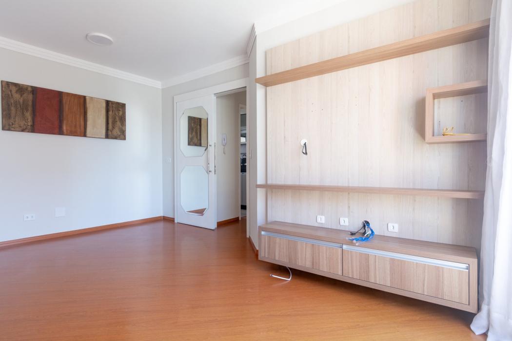 Apartamento face norte, com 3 dormintórios no Cristo Rei.